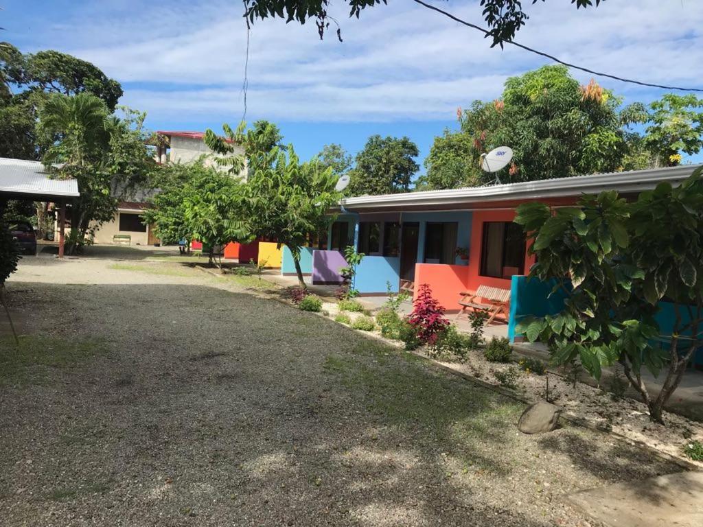 Cabinas Surf Side Cahuita Dış mekan fotoğraf