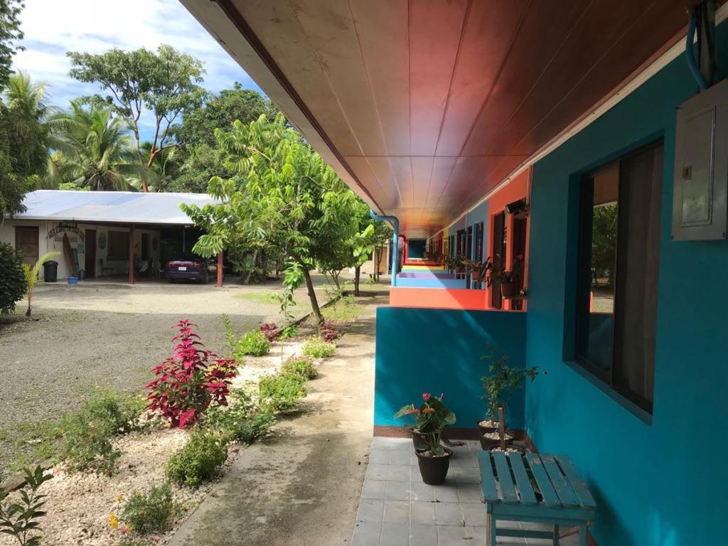 Cabinas Surf Side Cahuita Dış mekan fotoğraf